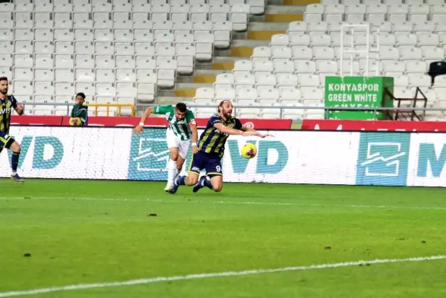 İlk yarı Konyaspor'un üstünlüğüyle bitti İlk yarı Konyaspor'un üstünlüğüyle bitti