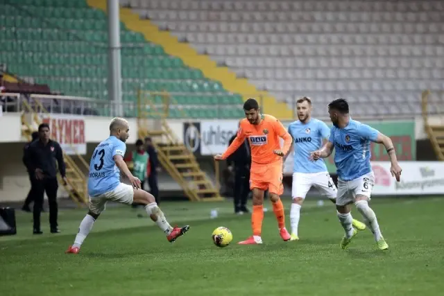 Süper Lig: Alanyaspor: 1 - Gaziantep FK: 0 (Maç sonucu) Süper Lig: Alanyaspor: 1 - Gaziantep FK: 0 (Maç sonucu)