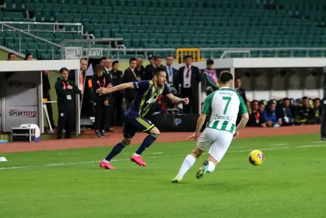 Süper Lig: Konyaspor: 1 - Fenerbahçe: 0 (İlk yarı) Süper Lig: Konyaspor: 1 - Fenerbahçe: 0 (İlk yarı)