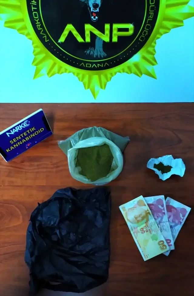 Adana'da uyuşturucu operasyonunda yakalanan 7 zanlıdan 4'ü tutuklandı Adana'da uyuşturucu operasyonunda yakalanan 7 zanlıdan 4'ü tutuklandı