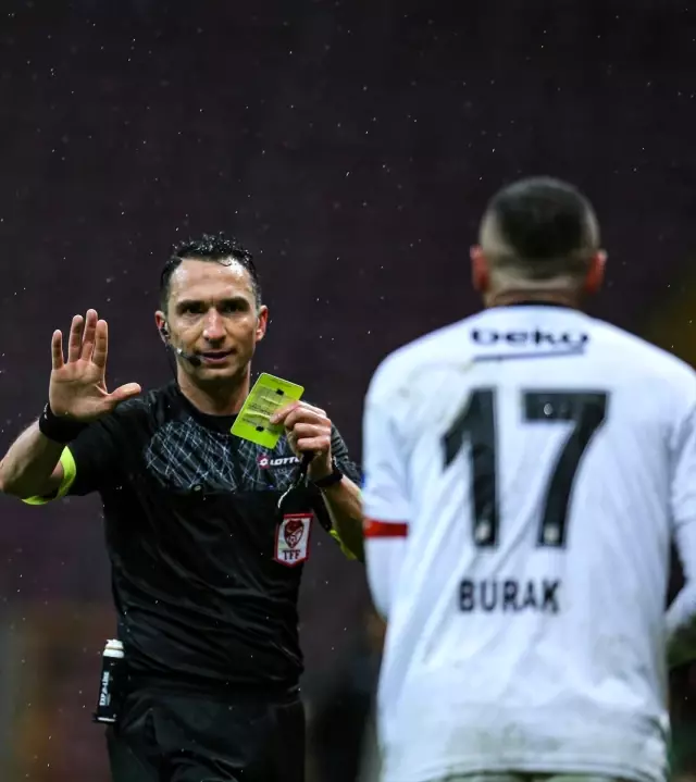 Beşiktaş derbiden 1 puanla çıktı Beşiktaş derbiden 1 puanla çıktı