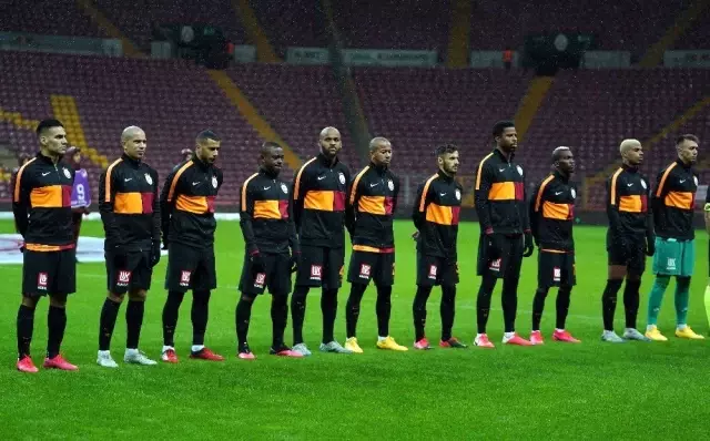 Galatasaray bu sezonki derbilerini tamamladı Galatasaray bu sezonki derbilerini tamamladı