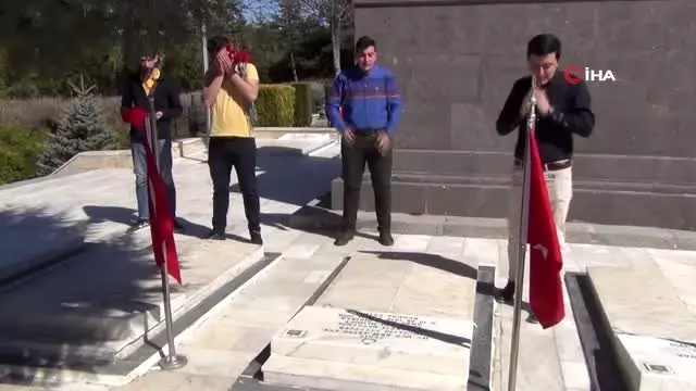 Gençlik meclisi şehitleri andı Gençlik meclisi şehitleri andı