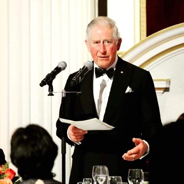 Kraliçe Elizabeth koronavirüs korkusuyla Buckingham Sarayı'nı terk etti