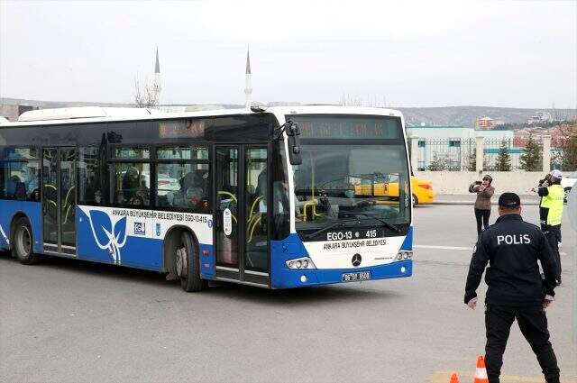 Son Dakika: Sağlık Bakanı Koca: Umreden dönenler karantinaya alındı