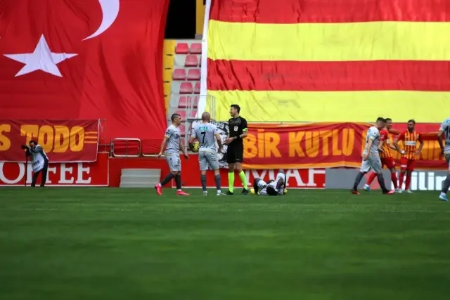 Süper Lig: Hes Kablo Kayserispor: 2 - Yeni Malatyaspor: 1 (Maç sonucu) Süper Lig: Hes Kablo Kayserispor: 2 - Yeni Malatyaspor: 1 (Maç sonucu)