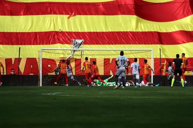 Süper Lig: Hes Kablo Kayserispor: 2 - Yeni Malatyaspor: 1 (Maç sonucu) Süper Lig: Hes Kablo Kayserispor: 2 - Yeni Malatyaspor: 1 (Maç sonucu)