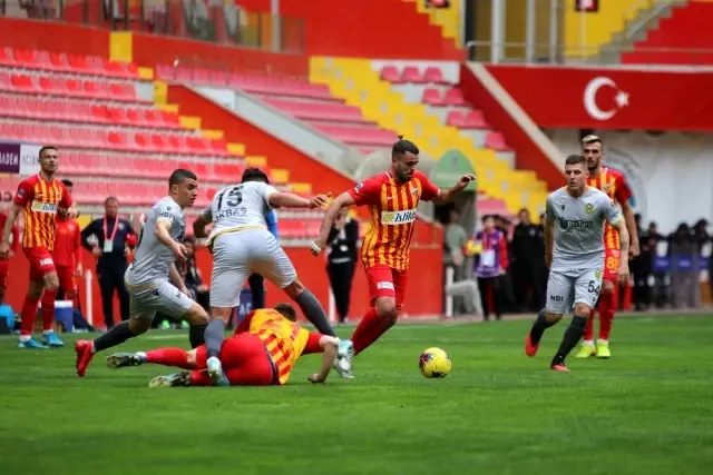 Süper Lig: Hes Kablo Kayserispor: 2 - Yeni Malatyaspor: 1 (Maç sonucu) Süper Lig: Hes Kablo Kayserispor: 2 - Yeni Malatyaspor: 1 (Maç sonucu)