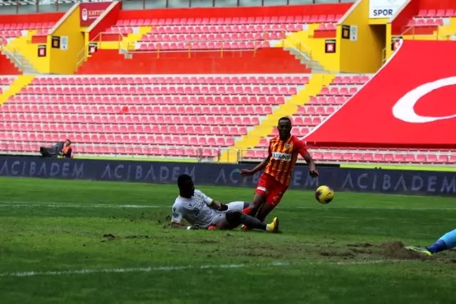 Süper Lig: Hes Kablo Kayserispor: 2 - Yeni Malatyaspor: 1 (Maç sonucu) Süper Lig: Hes Kablo Kayserispor: 2 - Yeni Malatyaspor: 1 (Maç sonucu)