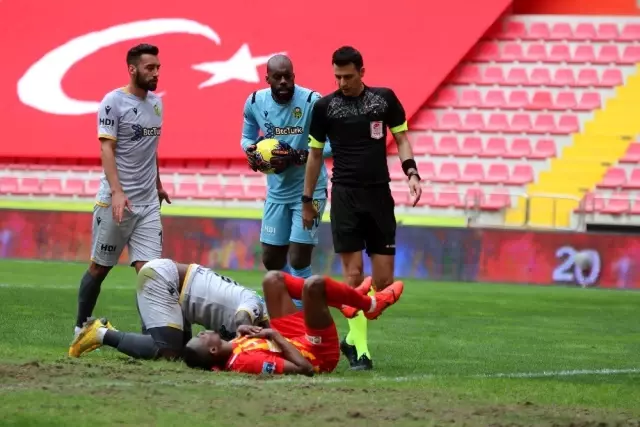 Süper Lig: Hes Kablo Kayserispor: 2 - Yeni Malatyaspor: 1 (Maç sonucu) Süper Lig: Hes Kablo Kayserispor: 2 - Yeni Malatyaspor: 1 (Maç sonucu)