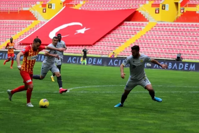 Süper Lig: Hes Kablo Kayserispor: 2 - Yeni Malatyaspor: 1 (Maç sonucu) Süper Lig: Hes Kablo Kayserispor: 2 - Yeni Malatyaspor: 1 (Maç sonucu)