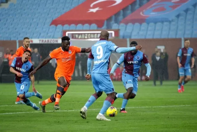 Süper Lig: Trabzonspor: 0 - Medipol Başakşehir: 0 (İlk yarı)