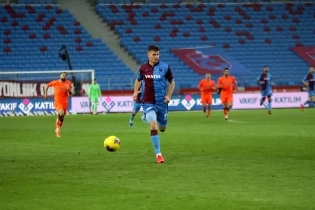 Süper Lig: Trabzonspor: 0 - Medipol Başakşehir: 0 (İlk yarı)