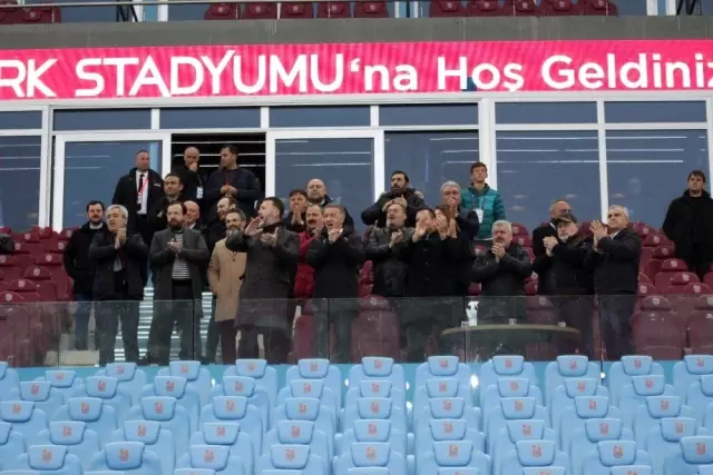Süper Lig: Trabzonspor: 0 - Medipol Başakşehir: 0 (İlk yarı) Süper Lig: Trabzonspor: 0 - Medipol Başakşehir: 0 (İlk yarı)