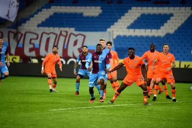 Süper Lig: Trabzonspor: 1 - Medipol Başakşehir: 1 (Maç sonucu) Süper Lig: Trabzonspor: 1 - Medipol Başakşehir: 1 (Maç sonucu)