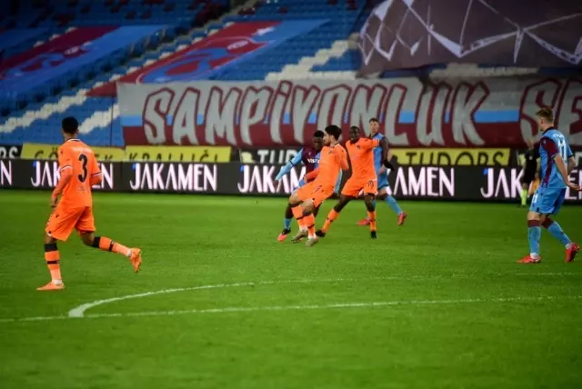 Süper Lig: Trabzonspor: 1 - Medipol Başakşehir: 1 (Maç sonucu) Süper Lig: Trabzonspor: 1 - Medipol Başakşehir: 1 (Maç sonucu)