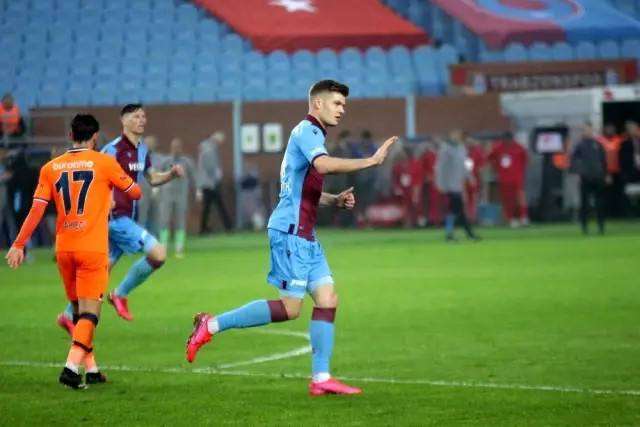 Süper Lig: Trabzonspor: 1 - Medipol Başakşehir: 1 (Maç sonucu) Süper Lig: Trabzonspor: 1 - Medipol Başakşehir: 1 (Maç sonucu)