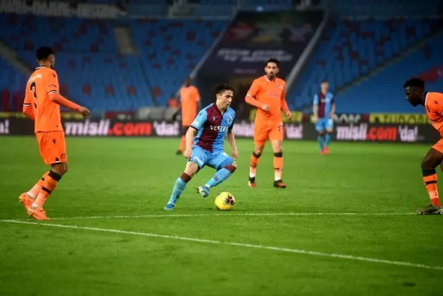 Süper Lig: Trabzonspor: 1 - Medipol Başakşehir: 1 (Maç sonucu) Süper Lig: Trabzonspor: 1 - Medipol Başakşehir: 1 (Maç sonucu)