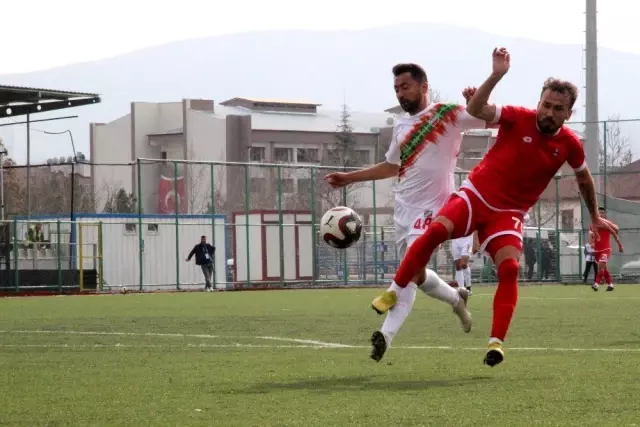 TFF 3. Lig: Elazığ Belediyespor: 0 - Karşıyaka: 0