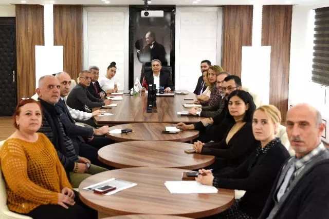 Antalya Muratpaşa'da kafelerin kapalı alanları da kapatıldı Antalya Muratpaşa'da kafelerin kapalı alanları da kapatıldı