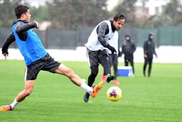 Denizlispor'a Recep Niyaz ve Barrow şoku! Denizlispor'a Recep Niyaz ve Barrow şoku!