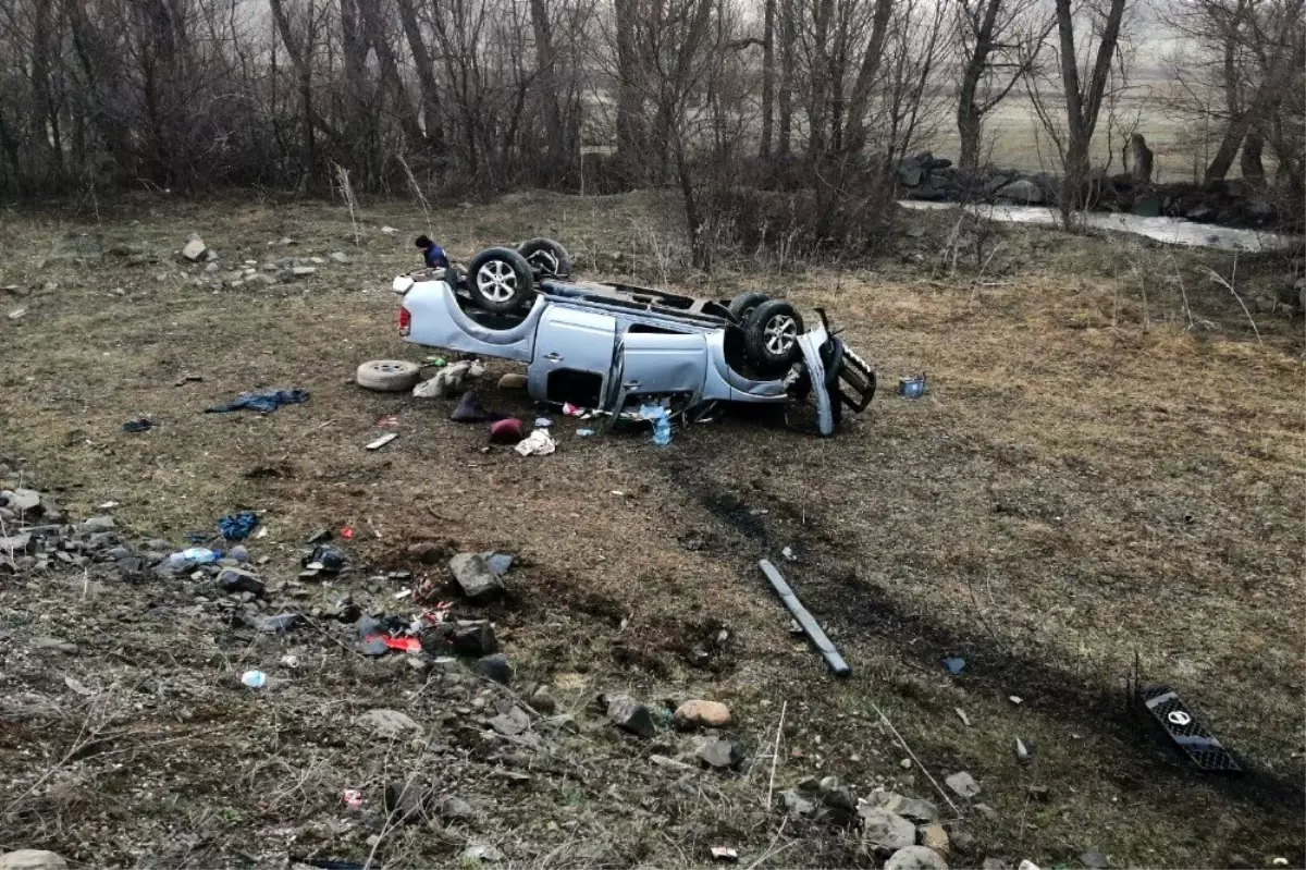 Gümüşhane'de trafik kazası: 1 ölü, 4 yaralı