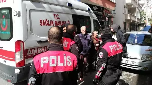İstediği montu vermeyen arkadaşını bıçakladı İstediği montu vermeyen arkadaşını bıçakladı