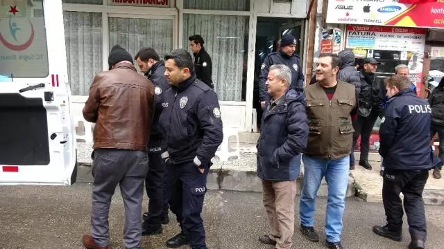 Kahvede otururken tabancayla vuruldu Kahvede otururken tabancayla vuruldu