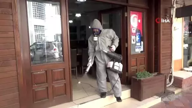 Lokantalar dezenfekte ediliyor Lokantalar dezenfekte ediliyor