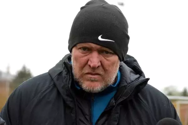 Robert Prosinecki: Liglerin ertelenmesi gündeme gelmeli Robert Prosinecki: Liglerin ertelenmesi gündeme gelmeli