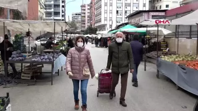ADANA Sebze ve meyve fiyatlarının düşmesine rağmen pazarlar boş kaldı ADANA Sebze ve meyve fiyatlarının düşmesine rağmen pazarlar boş kaldı