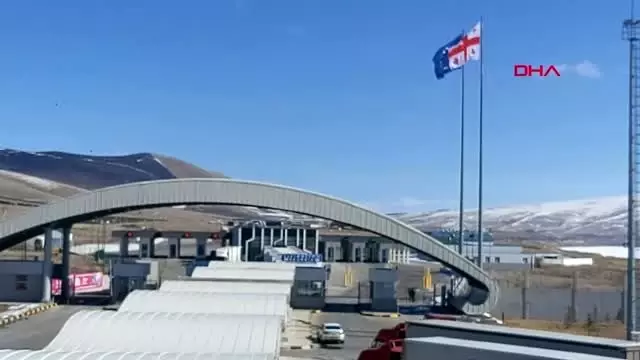 ARDAHAN Aktaş ve Türkgözü Sınır Kapıları yolcu geçişine kapatıldı ARDAHAN Aktaş ve Türkgözü Sınır Kapıları yolcu geçişine kapatıldı