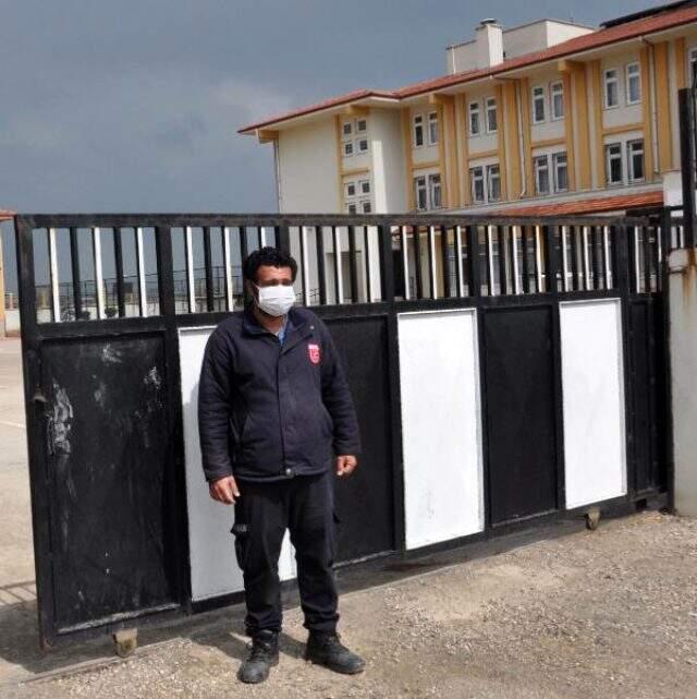 Avrupa'dan gelen 11 öğrenci, öğretmen ve 1 görevli gözlem altında