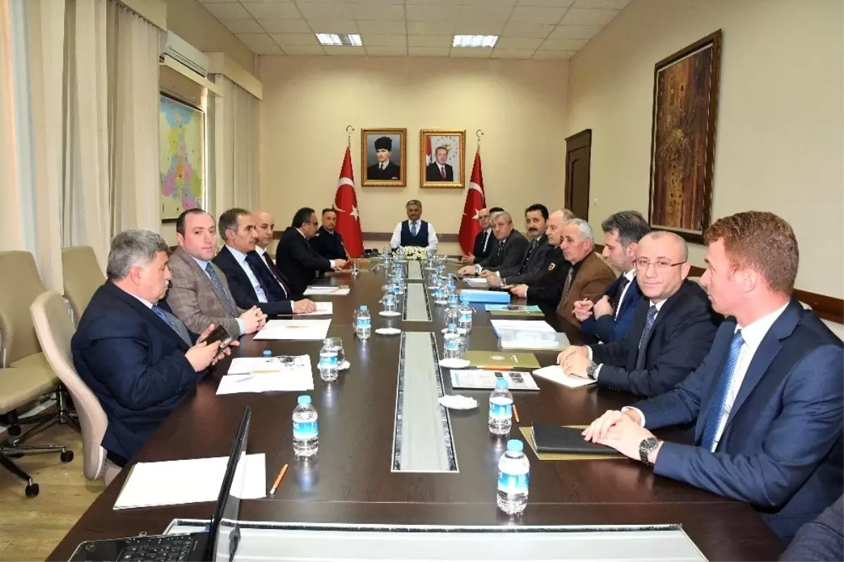 Balıkesir'de korona virüse karşı alınan tedbirler görüşüldü