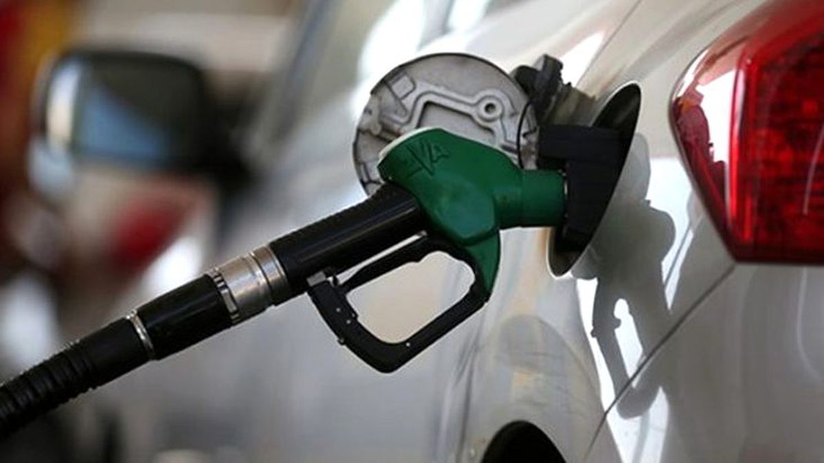 Benzine üçüncü büyük indirim geliyor