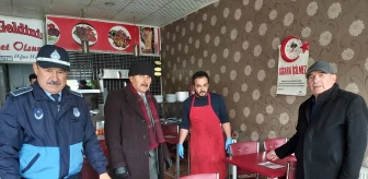 Hafik Belediye Başkanı Çuhadaroğlu, koronavirüs hakkında esnafı bilgilendirdi