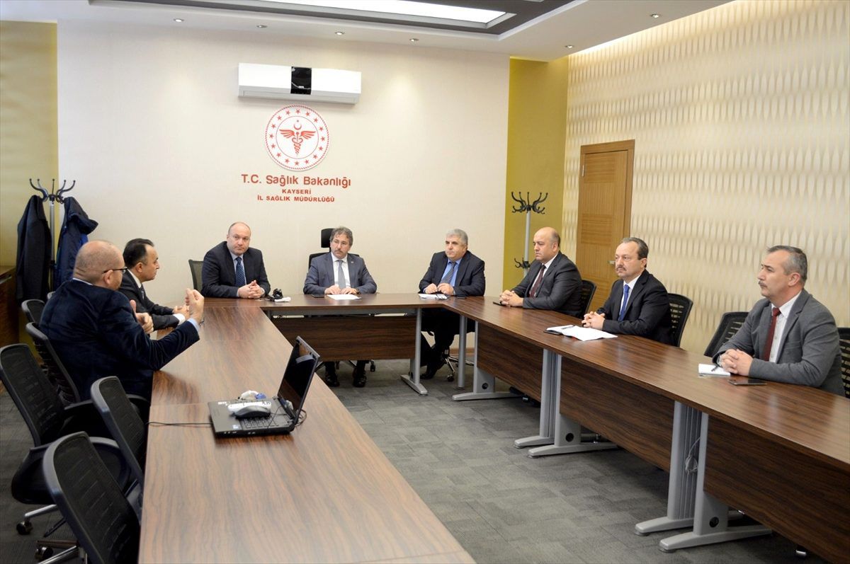 Kayseri'de koronavirüs bilgilendirme toplantısı düzenlendi