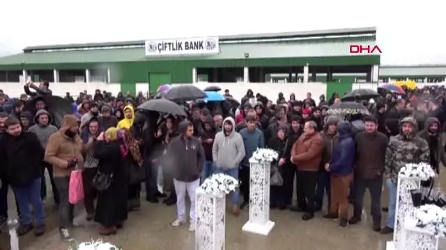 KORONAVİRÜS 'ÇİFTLİK BANK' DAVASINI ETKİLEDİ 18 AVUKAT DURUŞMAYA GELMEDİ KORONAVİRÜS 'ÇİFTLİK BANK' DAVASINI ETKİLEDİ 18 AVUKAT DURUŞMAYA GELMEDİ