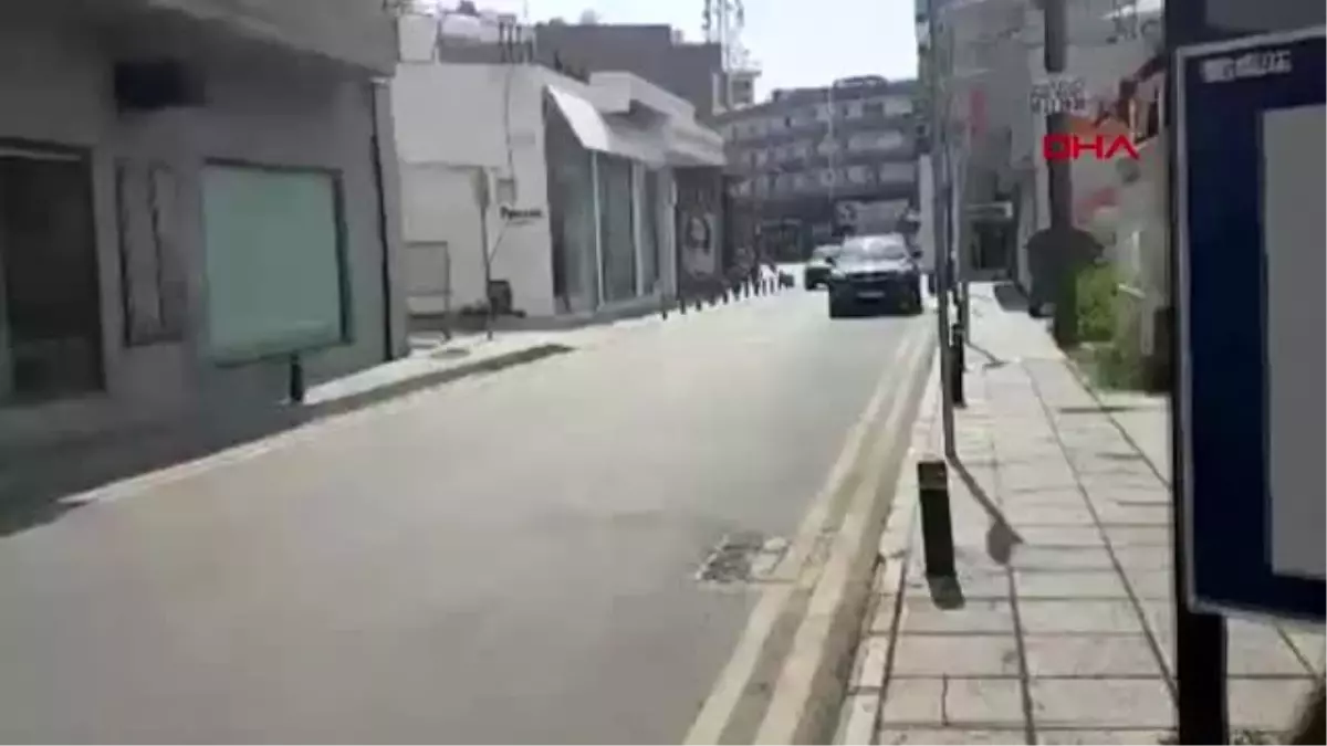Kuzey ve güney Kıbrıs'ta koronavirüs nedeniyle sokaklar boşaldı