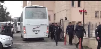 Şanlıurfa Barosu: Şanlıurfa'da, terör soruşturmasında gözaltına alınan avukatlar adliyede Şanlıurfa Barosu: Şanlıurfa'da, terör soruşturmasında gözaltına alınan avukatlar adliyede