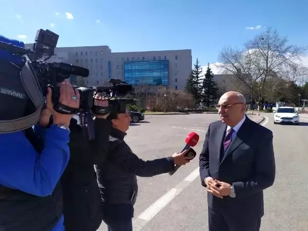 TBMM Sağlık Komisyonu Başkanı Yediyıldız: Tokalaşmıyorum, kucaklaşmıyorum TBMM Sağlık Komisyonu Başkanı Yediyıldız: Tokalaşmıyorum, kucaklaşmıyorum