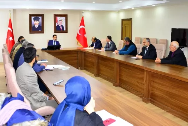 Ardahan'da Hıfzısıhha Meclis Kurulu Toplantısı 'Covid19' gündemiyle Vali Mustafa Masatlı...