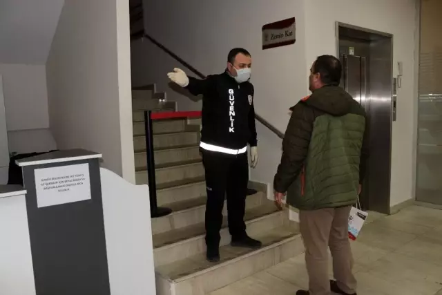 Belediye binasına koronavirüs tedbiri Belediye binasına koronavirüs tedbiri