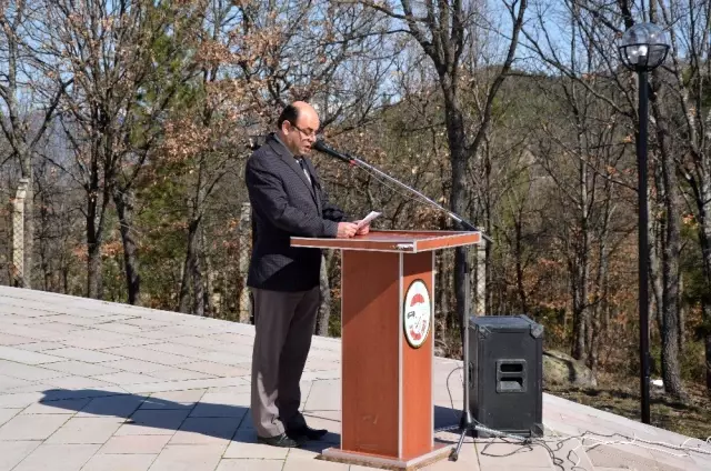 Cevizdere Şehitliği'nde 18 Mart Çanakkale Zaferi töreni Cevizdere Şehitliği'nde 18 Mart Çanakkale Zaferi töreni