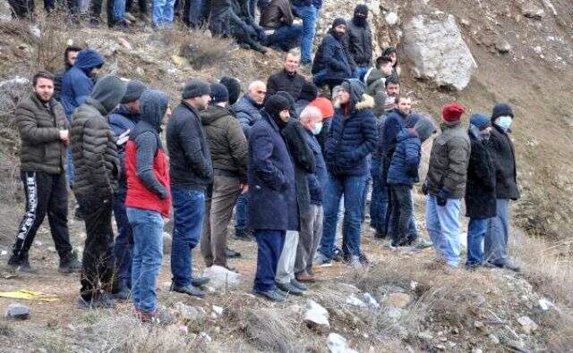 Gümüşhanespor taraftarı, yasağa rağmen takımlarını dağ yamacından destekledi