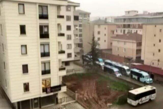 İstanbul'da kar sürprizi şaşkınlığa neden oldu