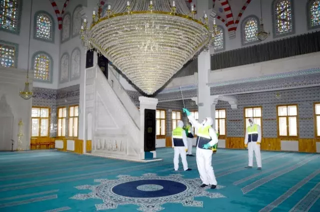 Palandöken'de Koronavirüs İçin Oluşturulan Özel Ekip 7/24 Mesai Yapıyor Palandöken'de Koronavirüs İçin Oluşturulan Özel Ekip 7/24 Mesai Yapıyor