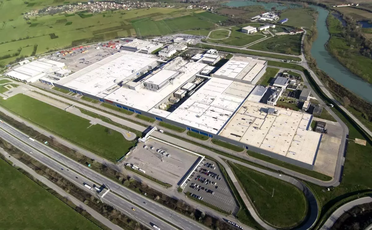 Toyota otomotiv sanayi Türkiye üretime 2 hafta ara veriyor