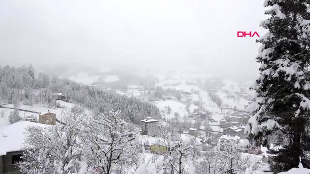 TRABZON Karadeniz'de şehirden uzaklaşanlar, köy ve yaylalara çıkıyor