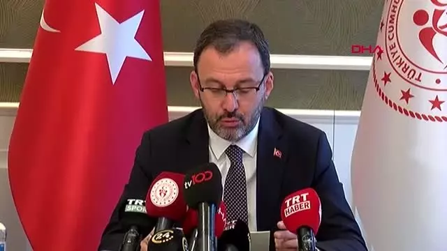 ANKARA Gençlik ve Spor Bakanı Kasapoğlu: Liglerin ertelenmesine karar verdik ANKARA Gençlik ve Spor Bakanı Kasapoğlu: Liglerin ertelenmesine karar verdik